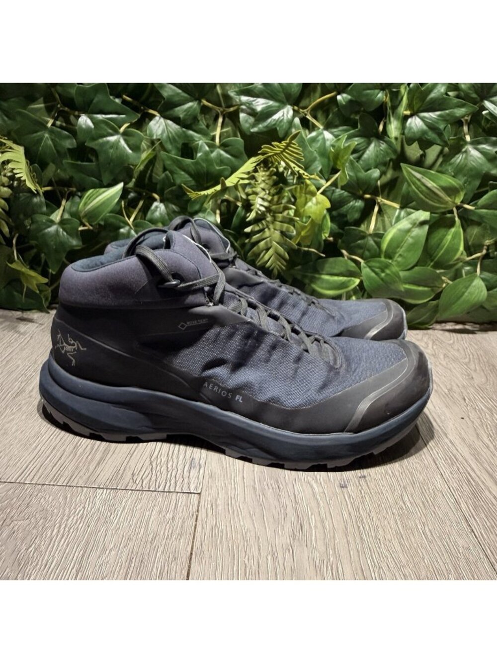 Arcteryx Women's Aerios FL Mid GTX Shoe Hiking Shoes Z2642* Size 8.5 Blue